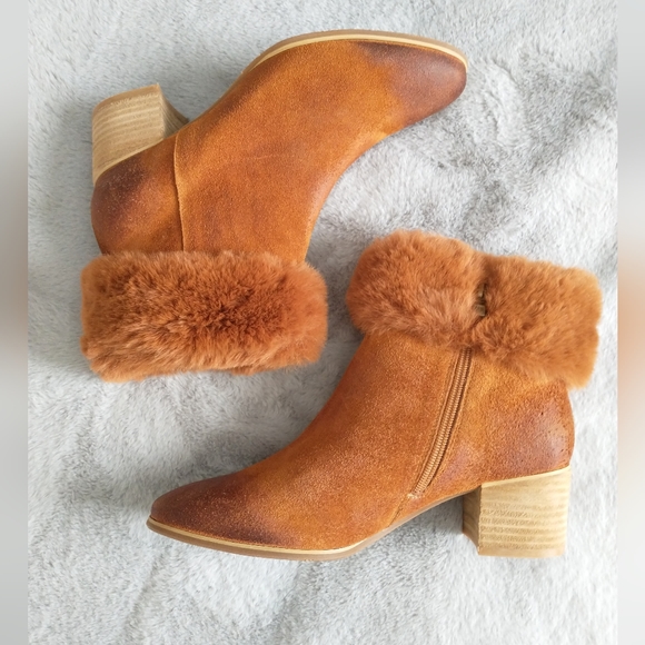 Antelope suede booties - Picture 4 of 7